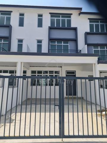 Johor Bahru Taman Pulai Mutiara Jln Pulai Mutiara Triple Storey House 1