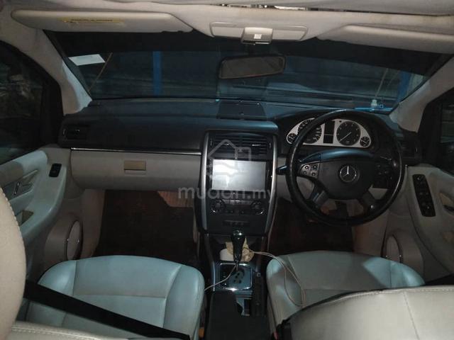 1995 Mercedes Benz 230 2.0 W114 (A) - 4