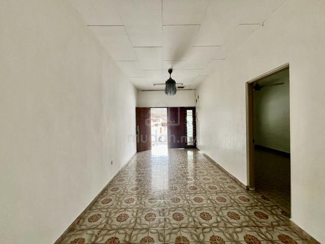 Greenlane Island Glades Lorong Delima 1 Storey Terrace Facing East 1