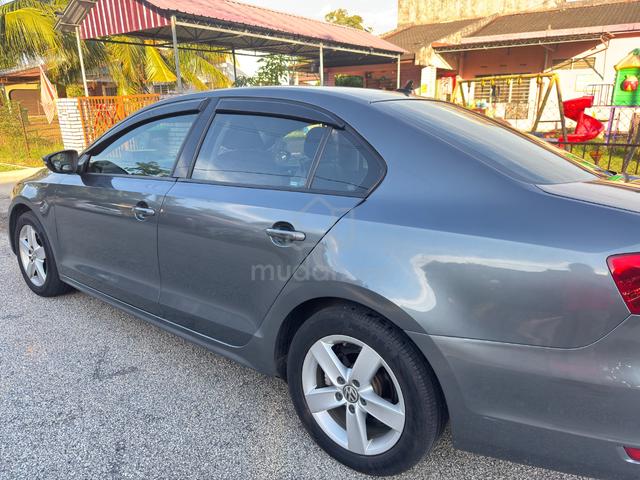 2015 Volkswagen JETTA 1.4 TSI (CKD) (A) - 2