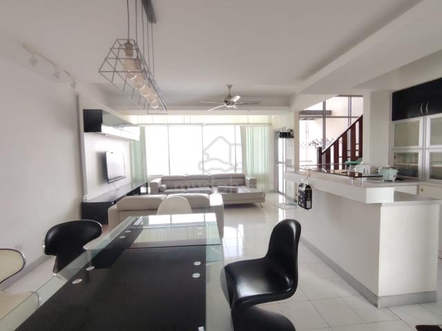 Golden Coast Condominium 1