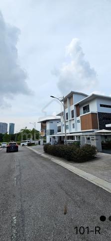 [Brand new] Setia alam Hijuan Enklaf 3sy SemiD 40*100sqft for sal 1