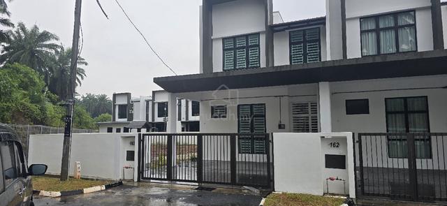 Double Storey Corner Lot 1