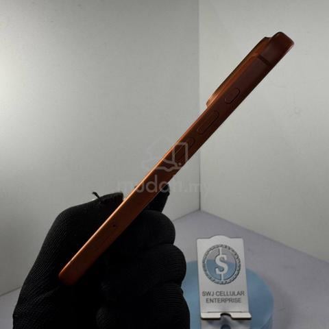 iPhone 17 Pro 256GB Orange - photo 4 of 5