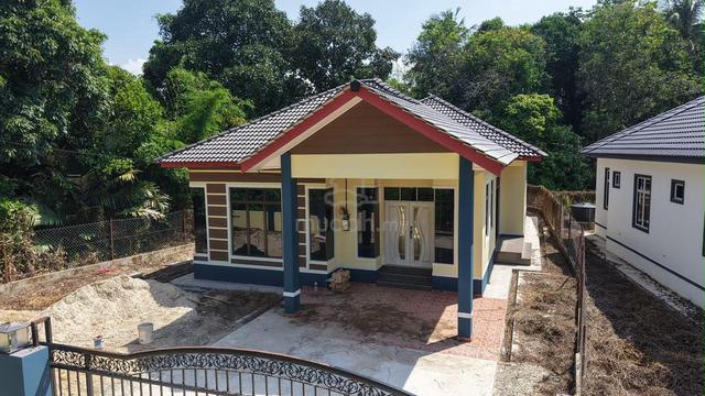 (Bendang Kerian,Tumpat) Banglo Cantik Suasana Tenang & Halaman Luas 1