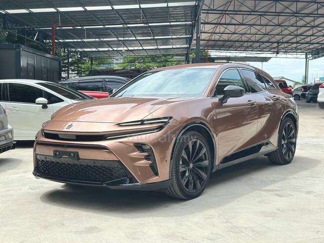 *Grade 5* *Bronze Colour* 2024 Toyota CROWN SPORT - 2
