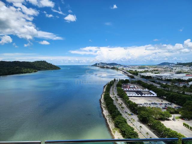 Queens Residences Q1 @ Queens Waterfront 1