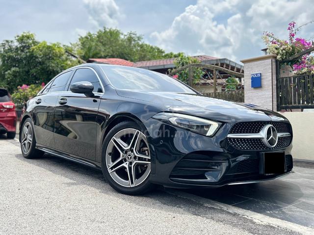 2020 Mercedes Benz A180 1.3 SEDAN AMG Black Hitam - 3