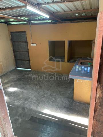Rumah kampung 1