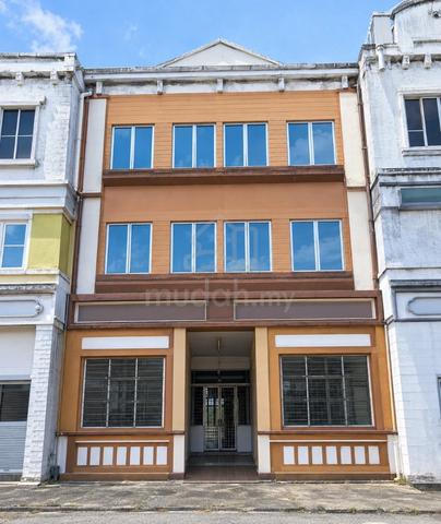[SAVE UP 252K] Disney Avenue, 1,646sf, Kampar 1