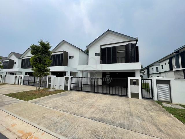 CORNER LOT 2 storey Semi D, Myra Saujana, Sg Merab, Bangi 1