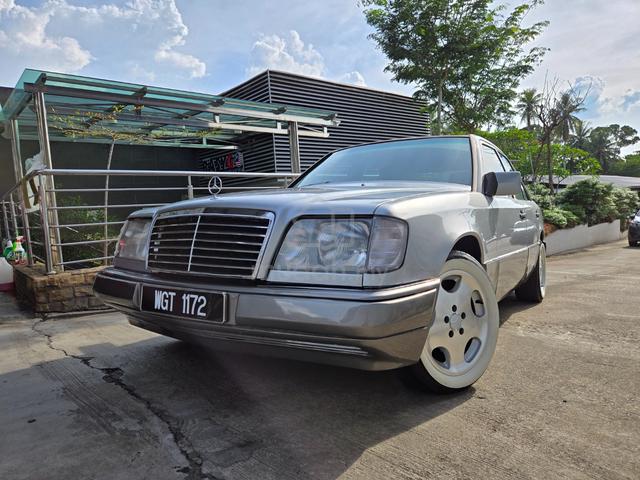 1995 Mercedes Benz 220E 2.2 (A) - 2