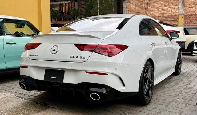 2021 Mercedes Benz CLA35 AMG 2.0 306HP Red INT - 2