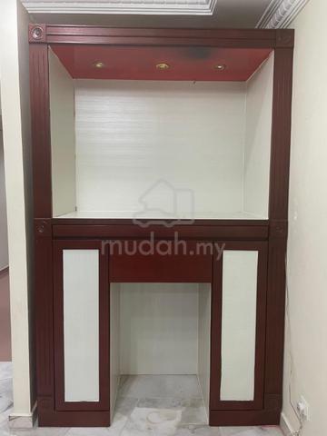 Chinese Prayer Altar Cabinet/Meja Sembahyang Cina - Furniture