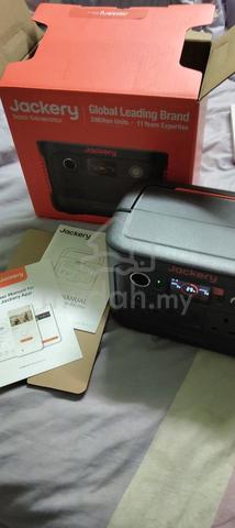 Jackery Explorer 300 Plus Portable Power Station - photo 3 of 3