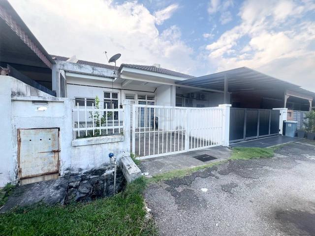 MURAH | Single Storey Terrace SP8 Bandar Saujana Putra House For Sale 1