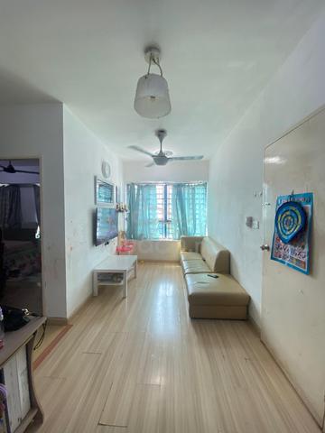 University Prime Condominium 1