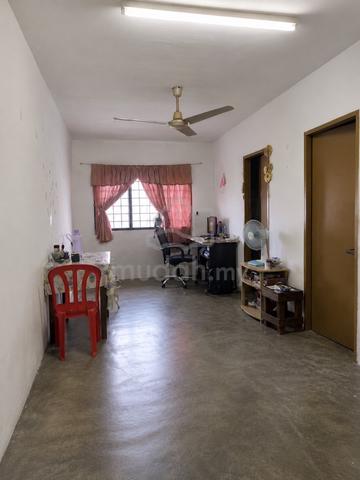 Apartment Lestari (Damansara Damai) 1