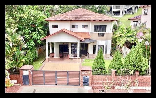 BUNGALOW🔥 NEGO RENOVATED 2 Storey Putra Hill Bandar Seri Putra Bangi 1