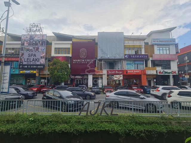 Good Return Investment 3 Storey Shop Lot End Lot Seksyen 7 Shah Alam 1