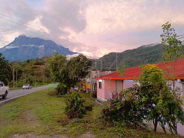 Tanah Tepi Jalan Besar Dengan 4 Rumah Sedia Ada Untuk Agro-Tourism 1