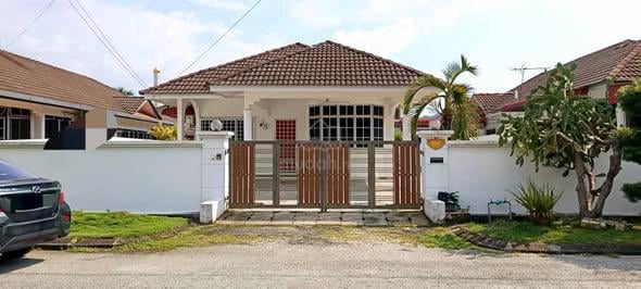 Cheap Sale 4 Room Bungalow Single Storey Desa Ampang Gunung Rapat Peka 1