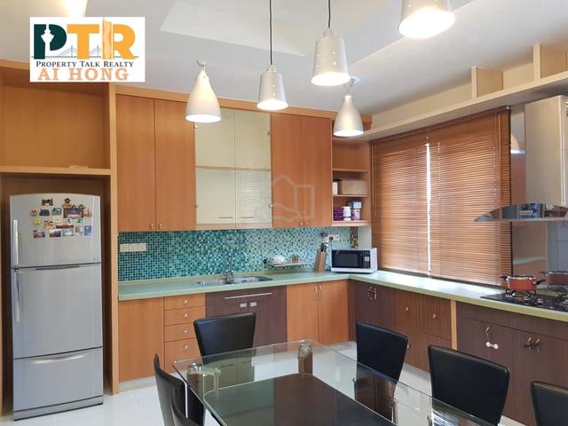 3 Sty Terrance Krystal Court Townhouse for Sales 1