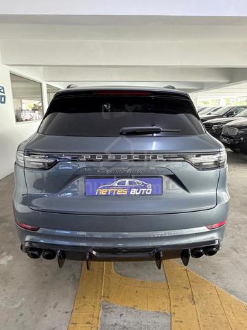 2018 Porsche CAYENNE 4.0 TURBO Very HIGH Spec - 2