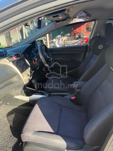 2010 Honda CITY 1.5 V (A) - 5