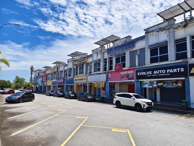 2 Storey ShopLot Bandar Laguna Merbok Ground Floor Tenanted For Sale 1