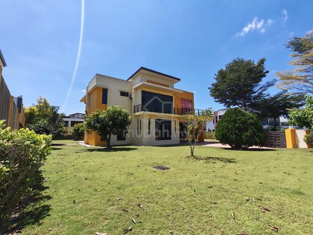 10807 sqft Double Storey Bungalow Taman Vista Kirana Ayer Keroh Melaka 1