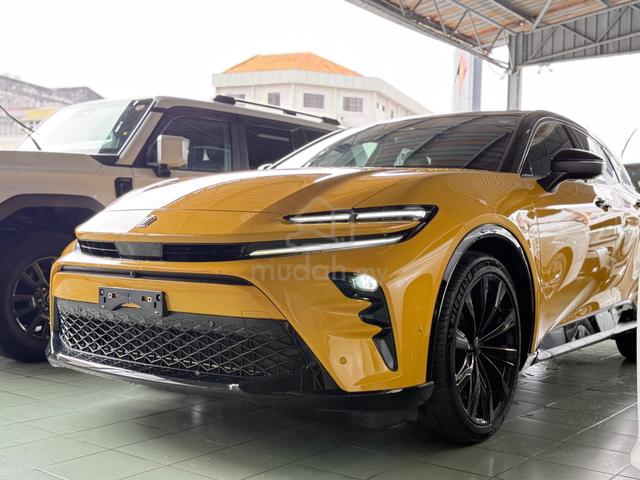 2024 Toyota CROWN SPORT Z Yellow Rare !! 5A 13km - 3