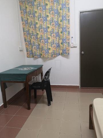 Spacious comfortable room for rent 1