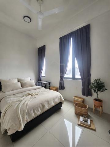 Spacious Middle Room @ Jelutong (Near FIZ, Egate, Georgetown) ☘️☘️☘️ 1
