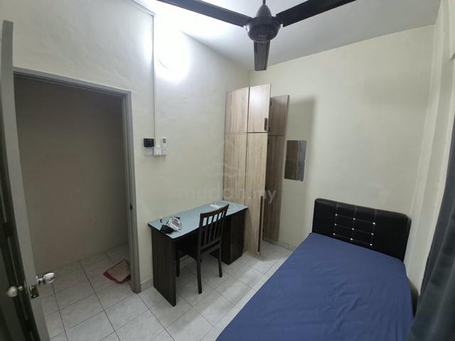 Pelangi Damansara Condo-Medium Room For Rent-Female only 1