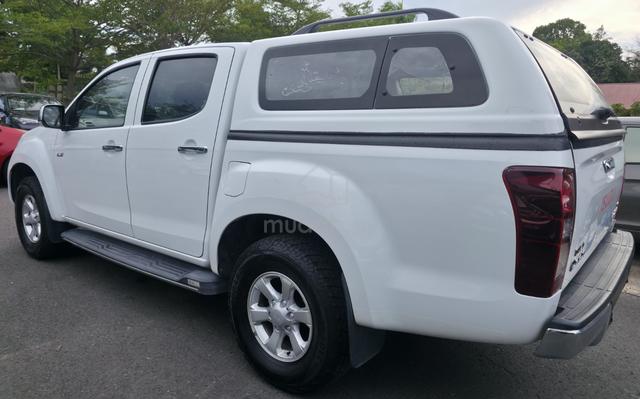 2018 Isuzu D-MAX DC 2.5 M PREM 4WD FL (MT) (4X4)🤍 - 4