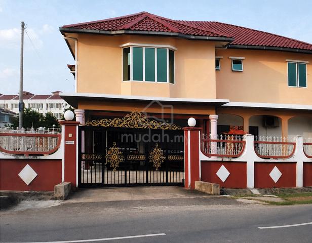 Renovated Corner Lot Double Storey House Taman Sri Rampai For Sale 1