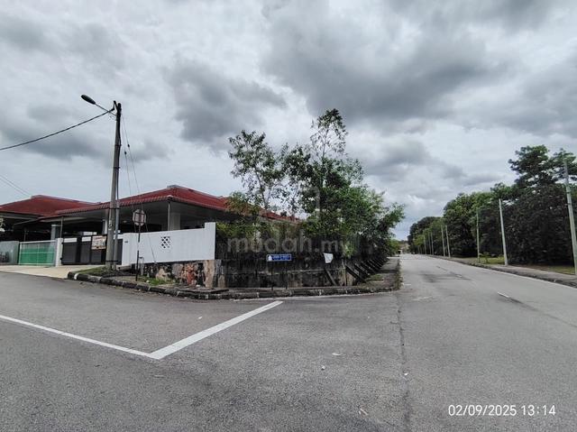 SP HEIGHT Corner SEMI D 1sty House for SALE 1