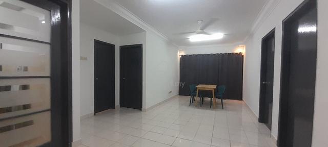Middle Rom at Palm Spring, Kota Damansara 1