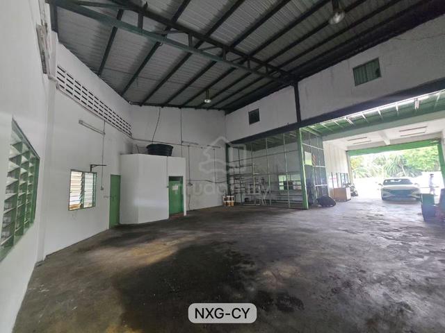 FACING MAINROAD !! 8019ft Jalan Meru 1.5 Storey Semi-D Factory Klang 1