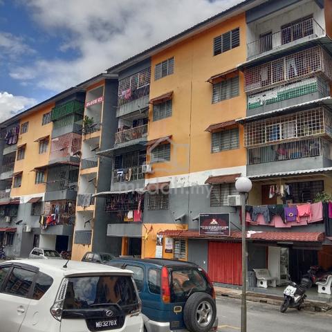 Pangsapuri Merak (Taman Bukit Idaman) 1