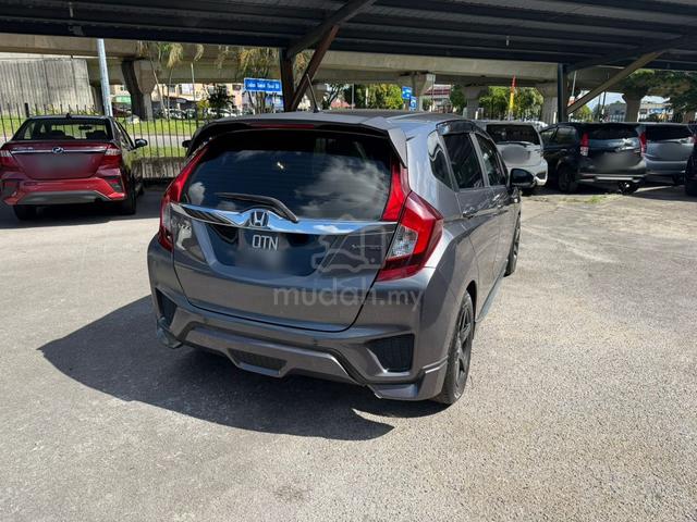 2015 Honda JAZZ 1.5 E (A) - 4