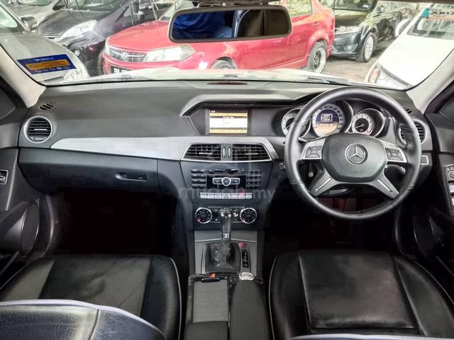 2011 Mercedes Benz C200 CGI 1.8 (A) AMG Sport - 4