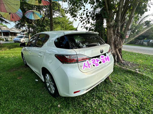 2012 Lexus CT200 1.8 H (HYBRID) (A) - 4