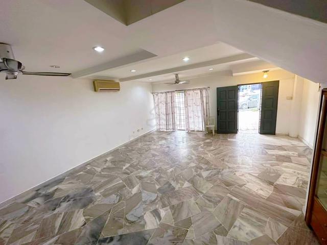 4R3B 2-Storey House For Rent Klang 1