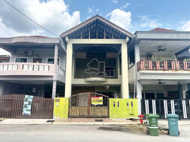 [Fully Renovated] Teres Dua Tingkat @ Jalan Bahagia 1