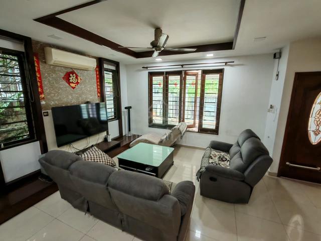 Taman Austin Height Double Storey Cluster house For Sale 1