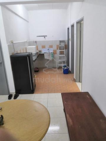 Taman Nusa Bestari, Shop Apartment 1