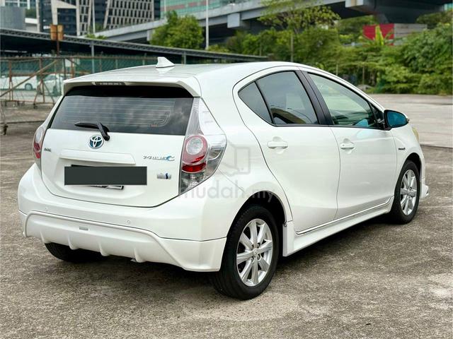 2013 Toyota PRIUS C 1.5 TRD SPORTIVO (HYBRID) (A) - 4