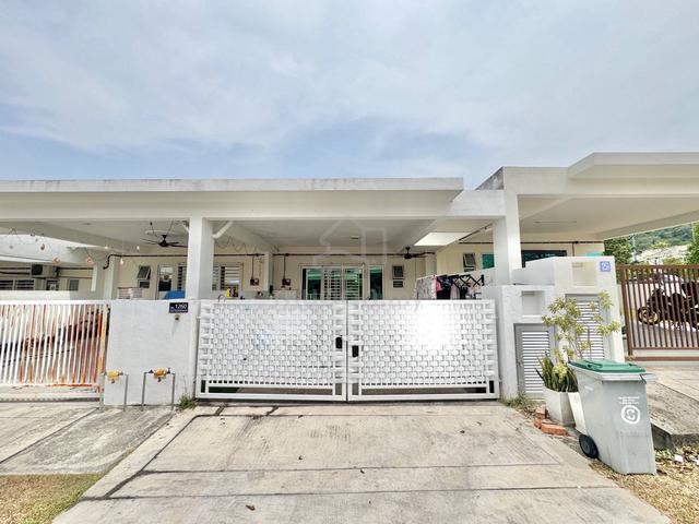 LOW BOOKING | CANTIK ‼️ 1 Storey Tiara Sendayan Labu Negeri Sembilan 1